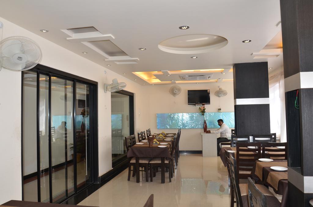 Divine Destination Hotel Varanasi Ngoại thất bức ảnh