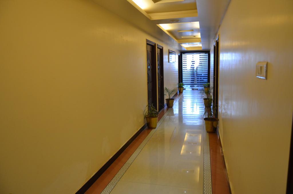 Divine Destination Hotel Varanasi Ngoại thất bức ảnh