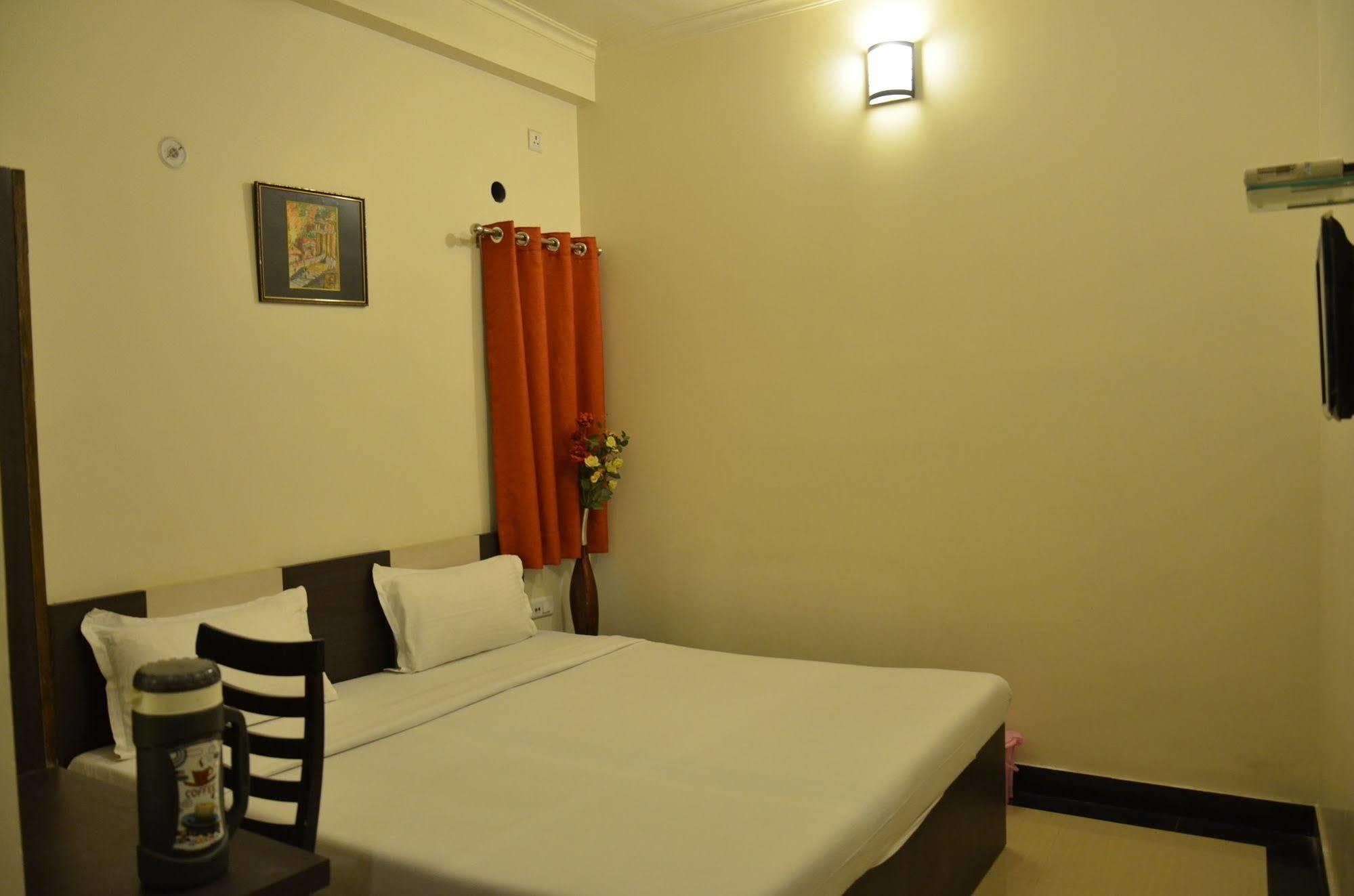 Divine Destination Hotel Varanasi Ngoại thất bức ảnh