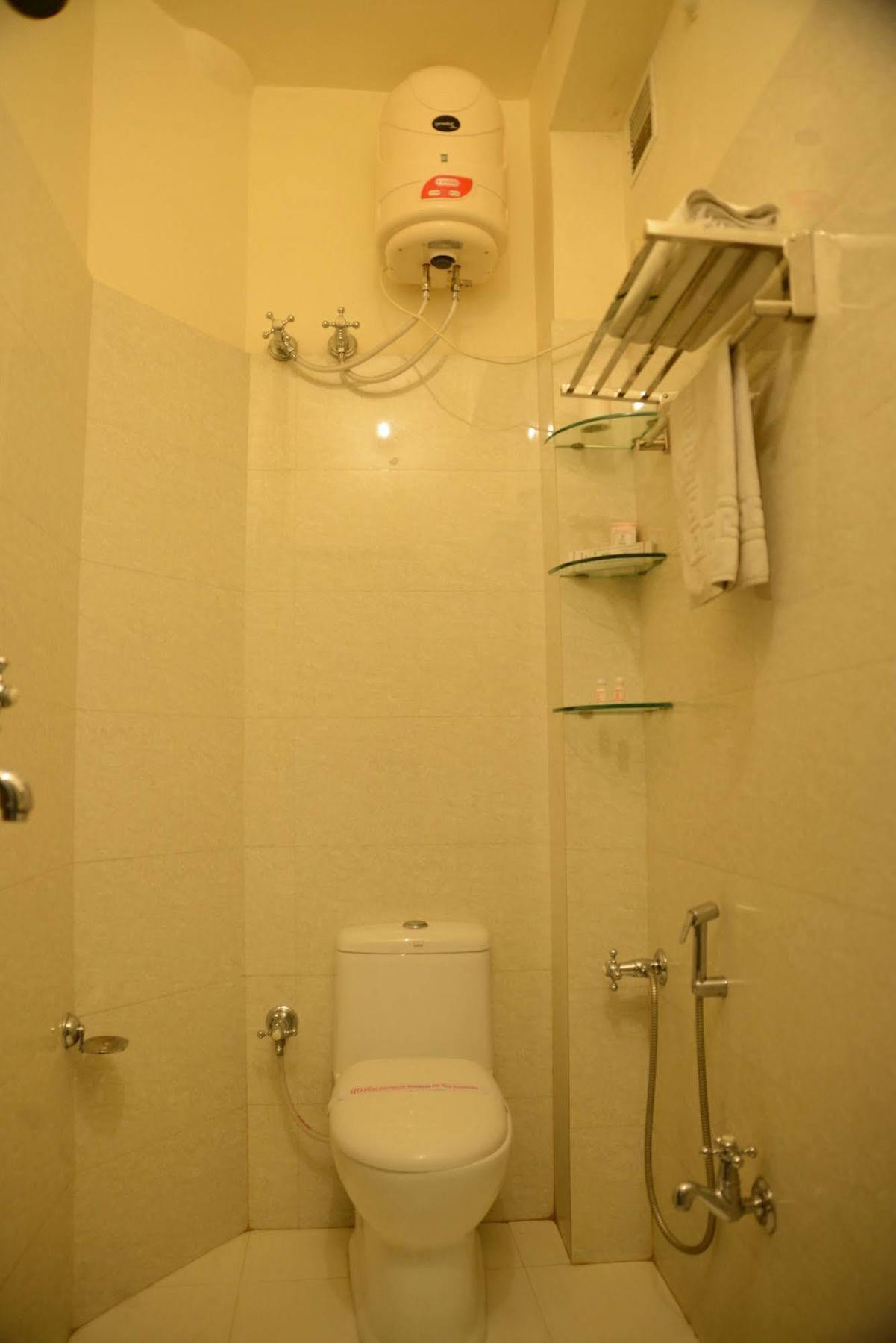 Divine Destination Hotel Varanasi Ngoại thất bức ảnh